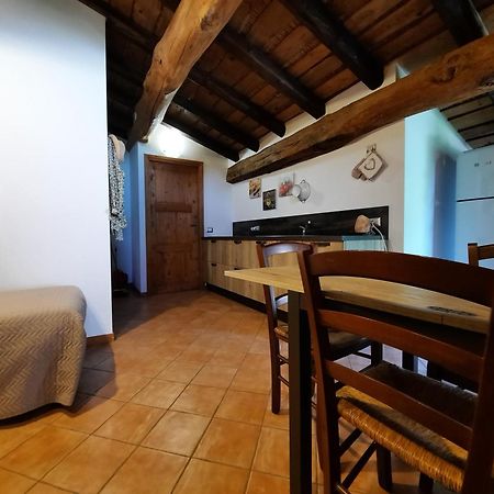 Corte Davini Agriturismo Monzambano Zewnętrze zdjęcie