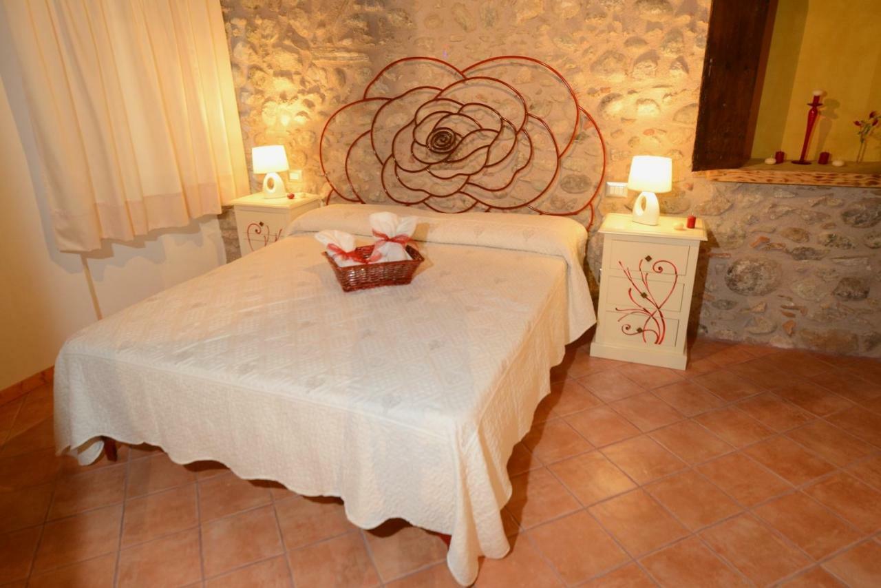 Corte Davini Agriturismo Monzambano Zewnętrze zdjęcie