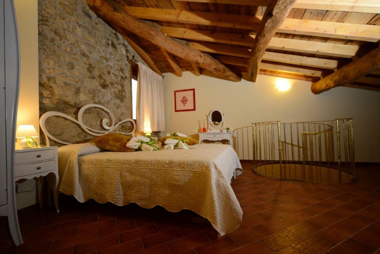 Corte Davini Agriturismo Monzambano Zewnętrze zdjęcie
