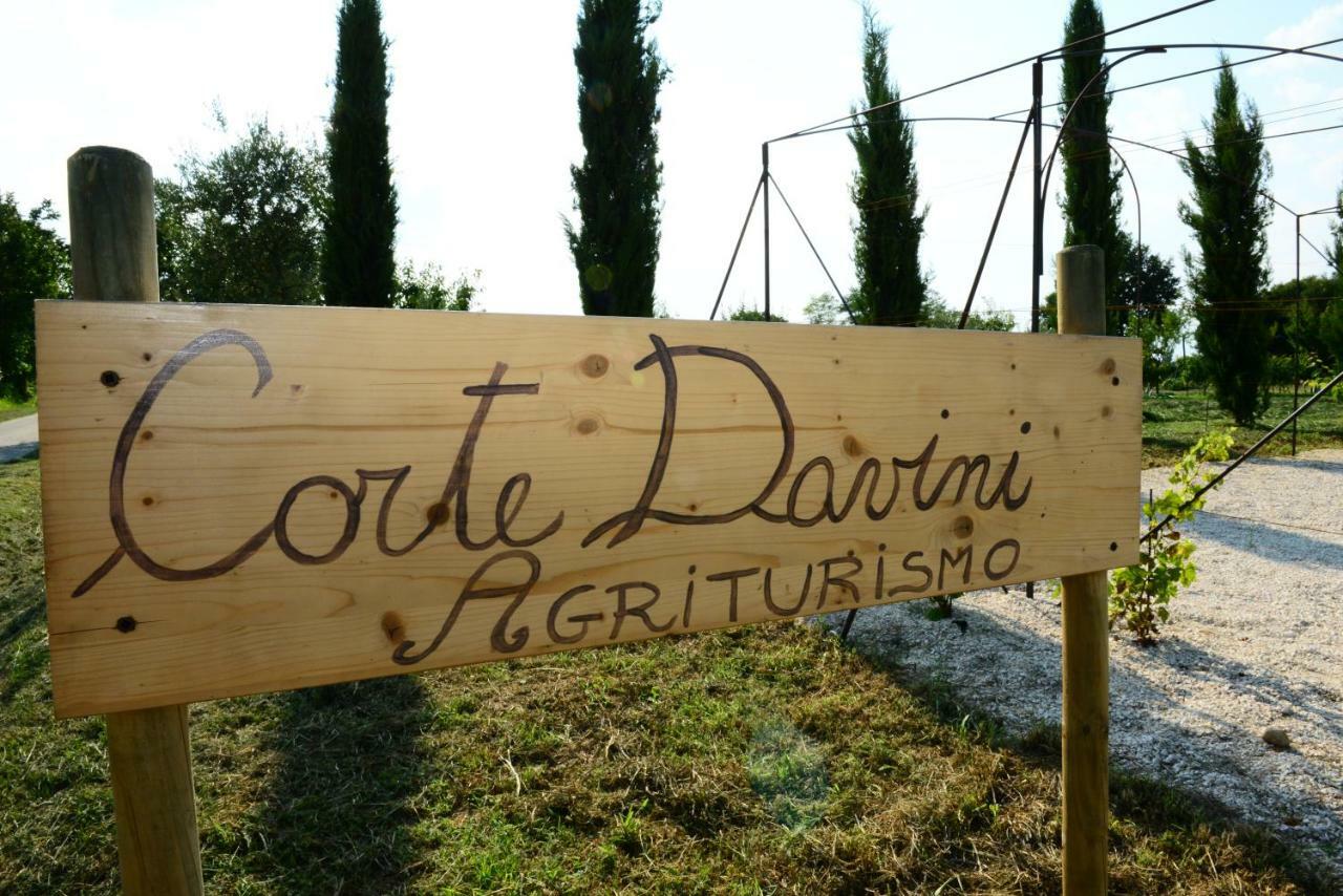 Corte Davini Agriturismo Monzambano Zewnętrze zdjęcie